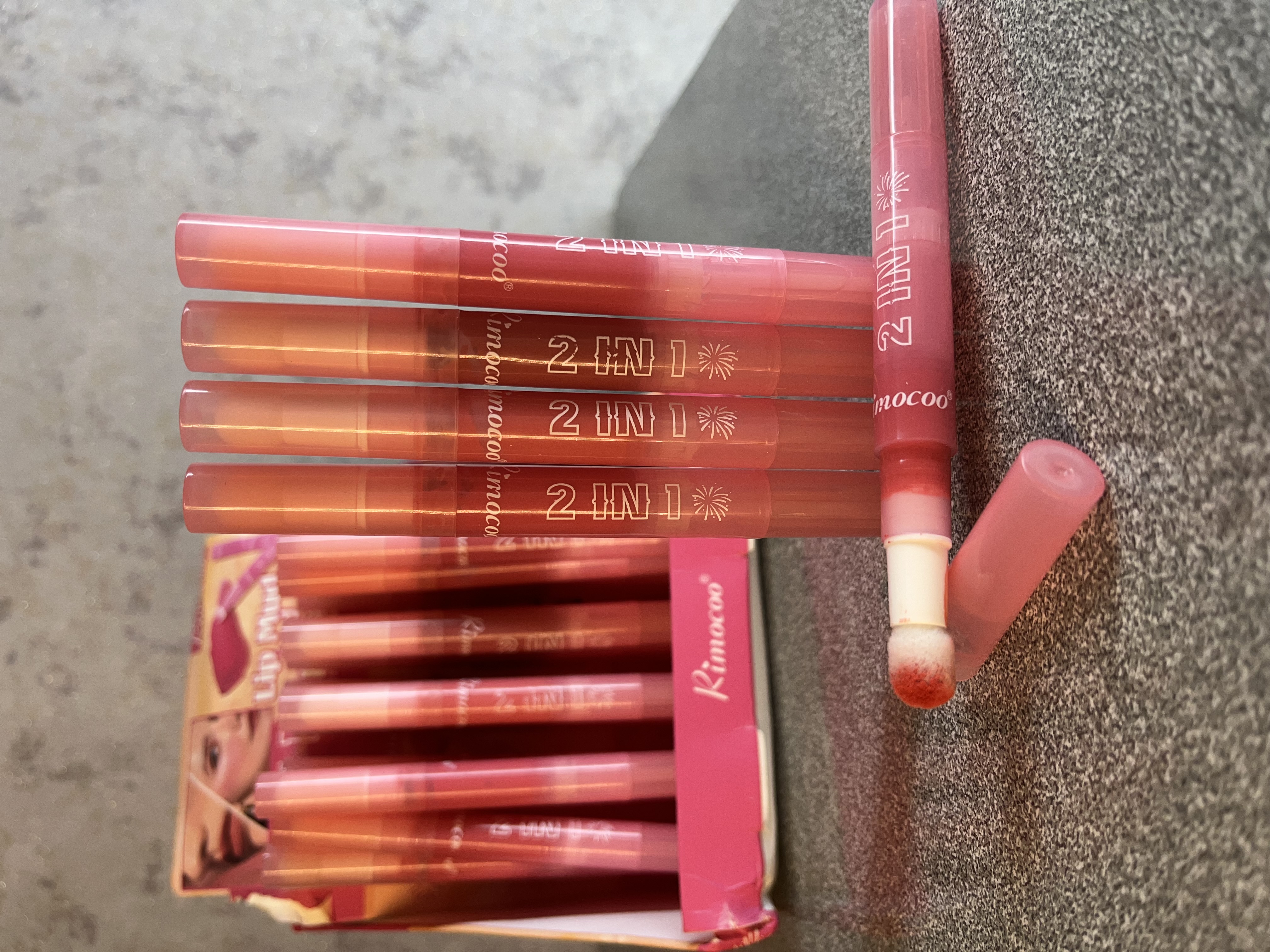 رژگونه پد دار ریموکو Rimocoo